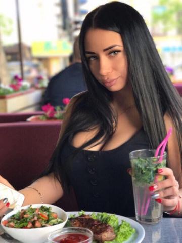 Анастасия Юная Красотка